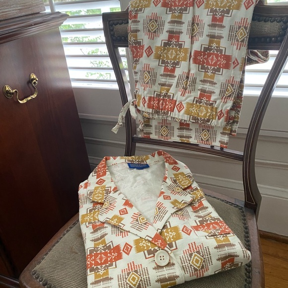 Pendleton Aztec Pattern Pajamas - Picture 2 of 4